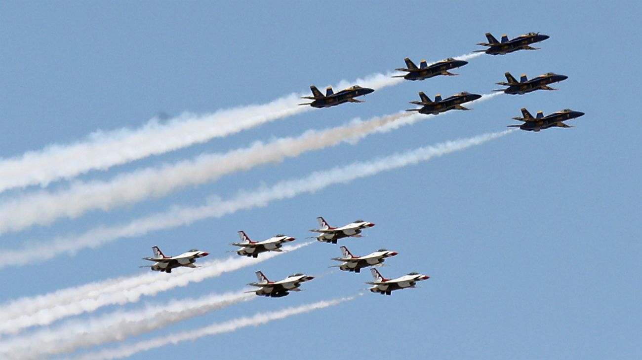 Los Blue Angels y los Thunderbirds sobrevuelan Nueva York