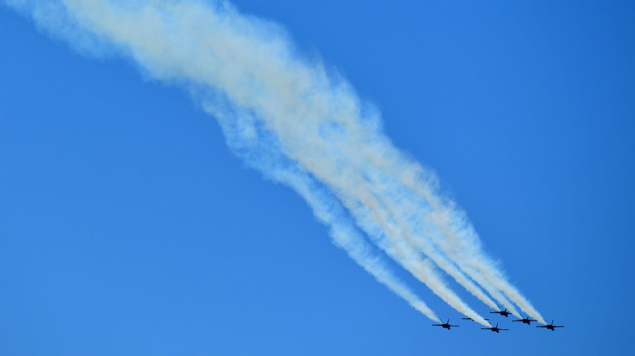 Los Blue Angels y los Thunderbirds sobrevuelan Nueva York