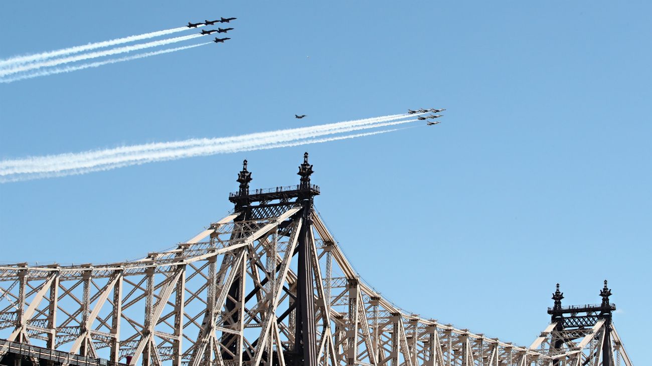 Los Blue Angels y los Thunderbirds sobrevuelan Nueva York