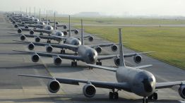 El limpiaparabrisas, la clave para que la Fuerza Aérea ahorre millones en combustible