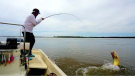 En Uruguay solo pueden salir a pescar los guías habilitados por Prefectura Naval.