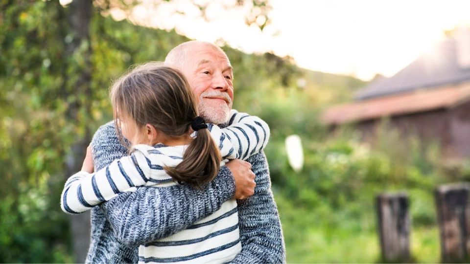 Niños con abuelos