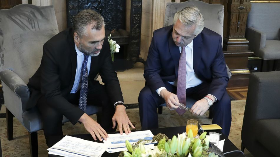 Alejandro Vanoli y el presidente Alberto Fernández.