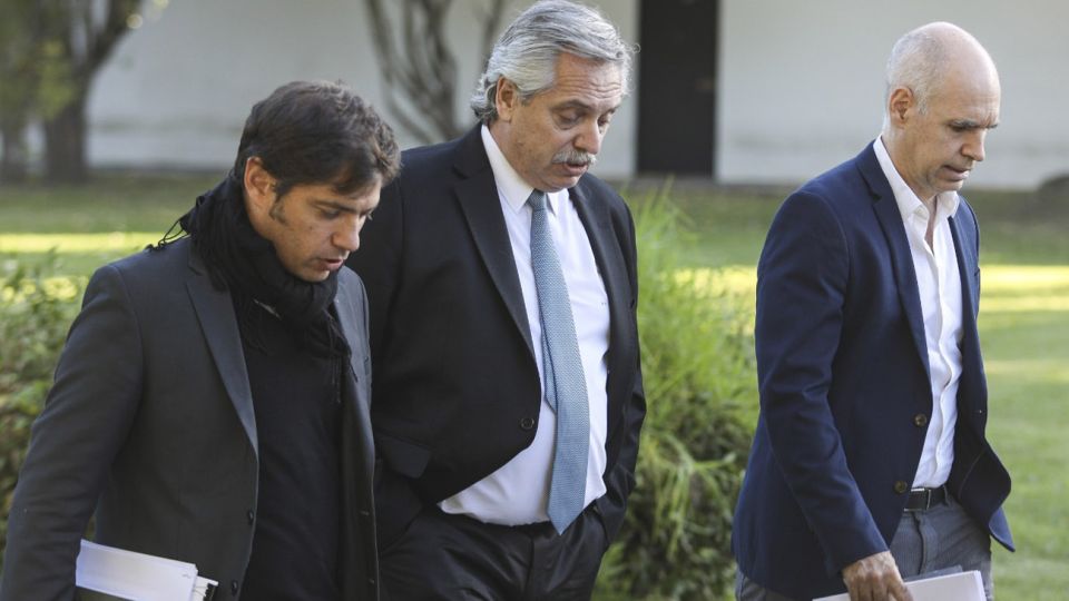 El presidente Alberto Fernández, junto a Horacio Rodríguez Larreta y Axel Kicillof.