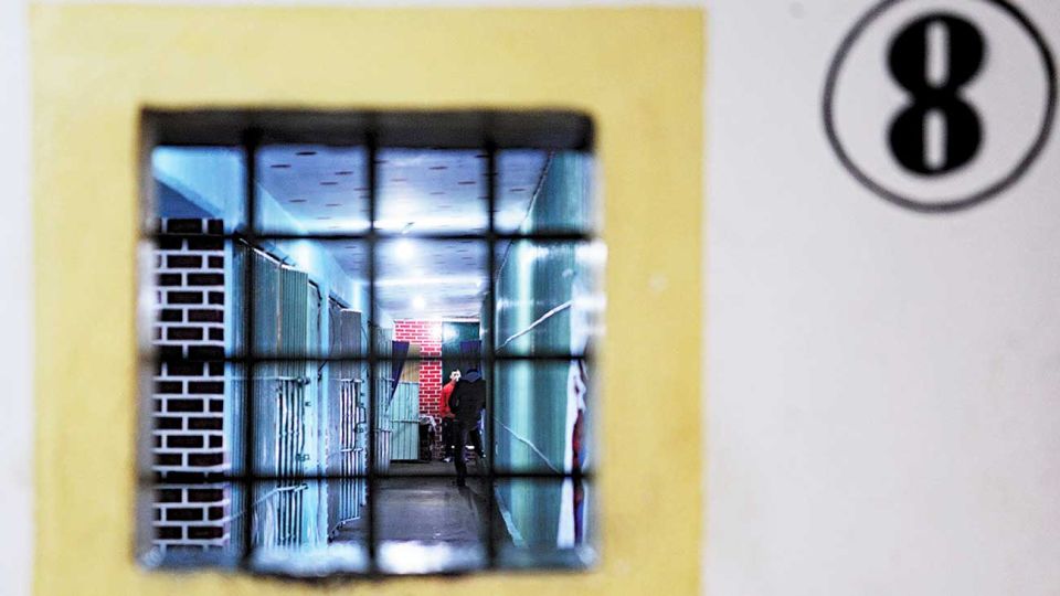 Presos. Medios, periodistas y redes, en una lucha de trincheras opuestas.