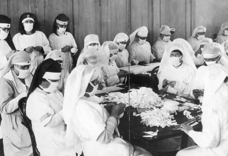 La "gripe española" tuvo tres olas pandémicas que sacudieron al ...