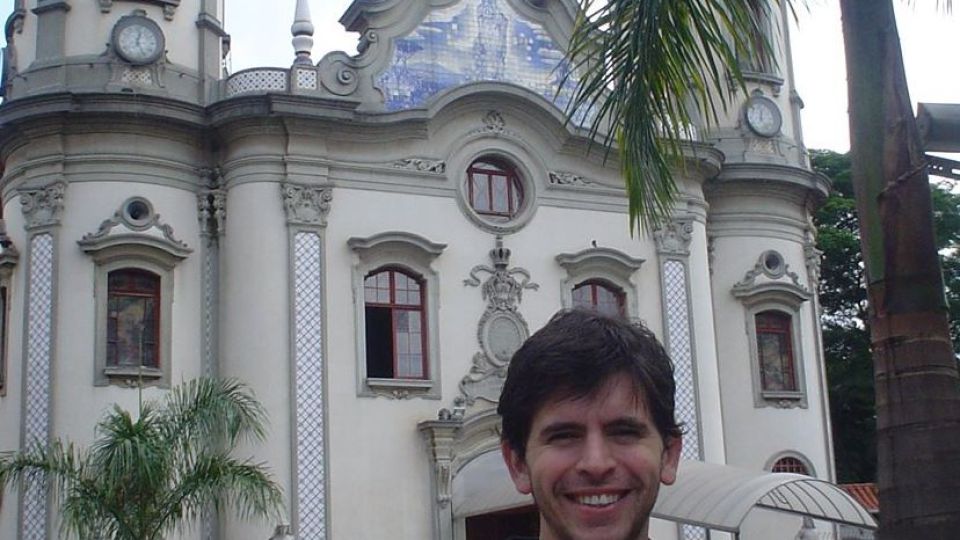 Mauro Tamagno es rosarino y trabaja como médico en Brasil