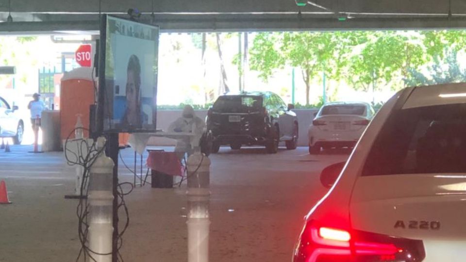Los test rápidos se realizan desde los vehículos.