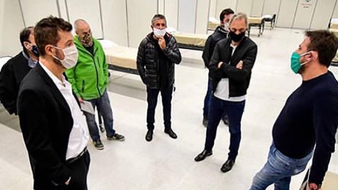 Marcelo Tinelli recorre instalaciones preparadas para el Coronavirus.