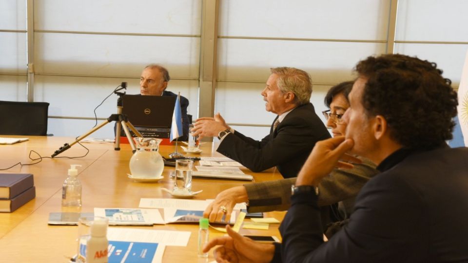 Felipe Solá se reunió con 30 entidades del campo para conversar sobre comercio exterior y Mercosur