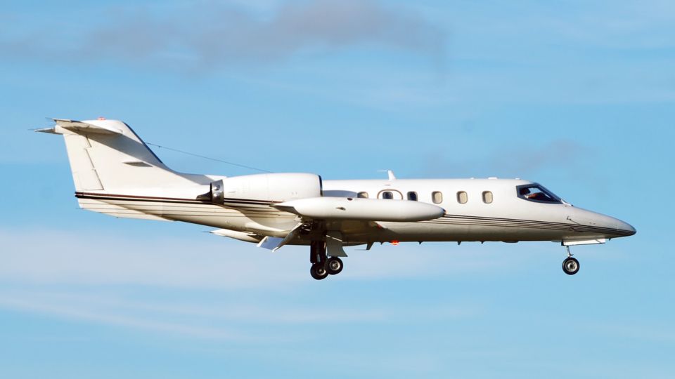 Avion Esquel