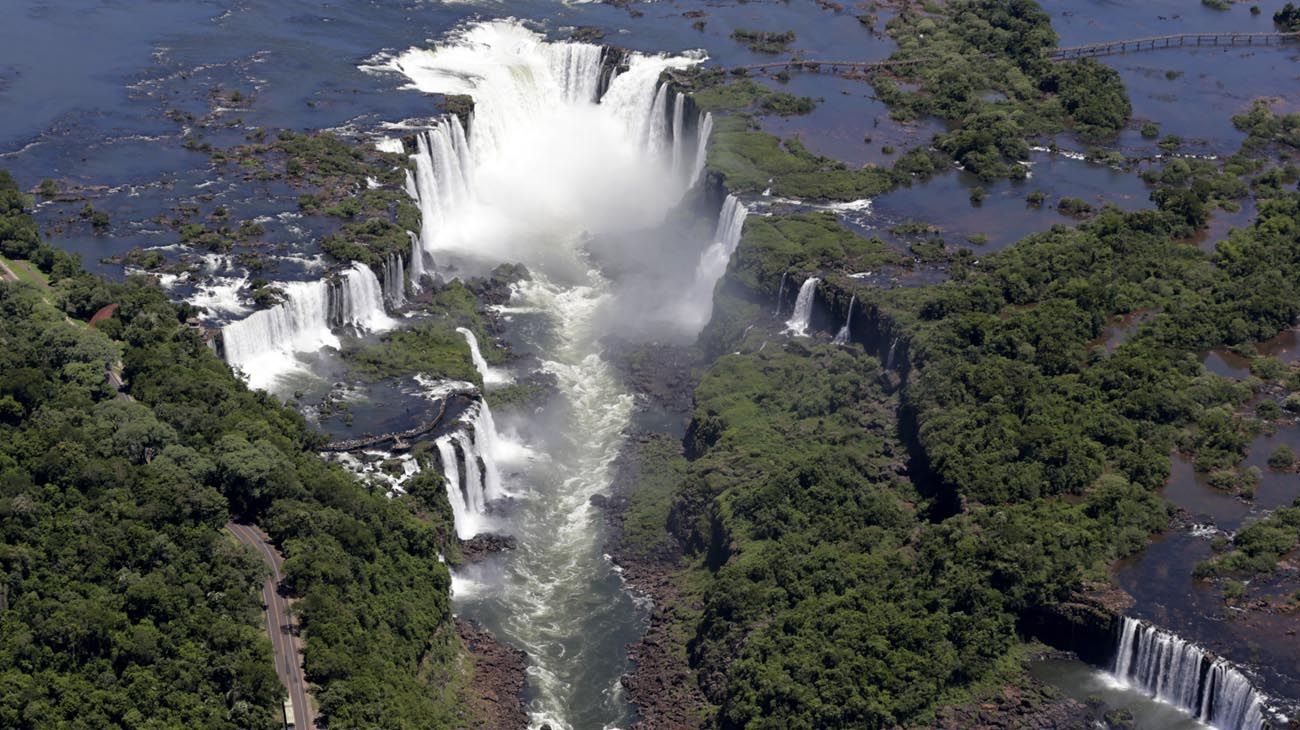 Las Cataratas del Iguazú vistas desde el aire en Enero de este año.