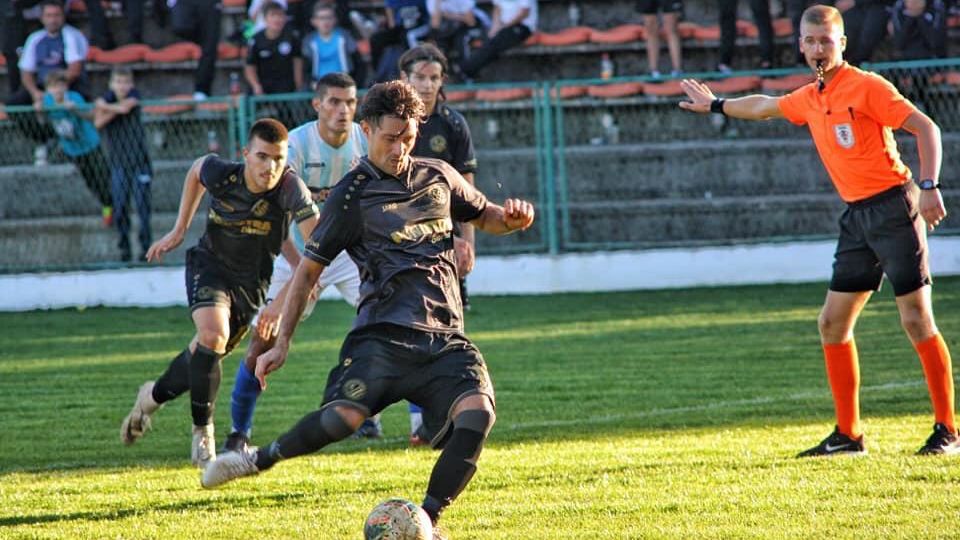 Varea es delantero en NK Kamen