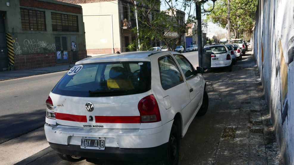 autos mal estacionados  20200507