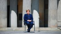 Angela Merkel enojada por la brecha salarial de género