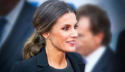 Letizia y Meghan exponen su canas