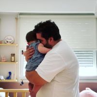 Darío Barassi mostró cómo vive con su esposa e hija en cuarentena: "Tengo mi casa tomada"
