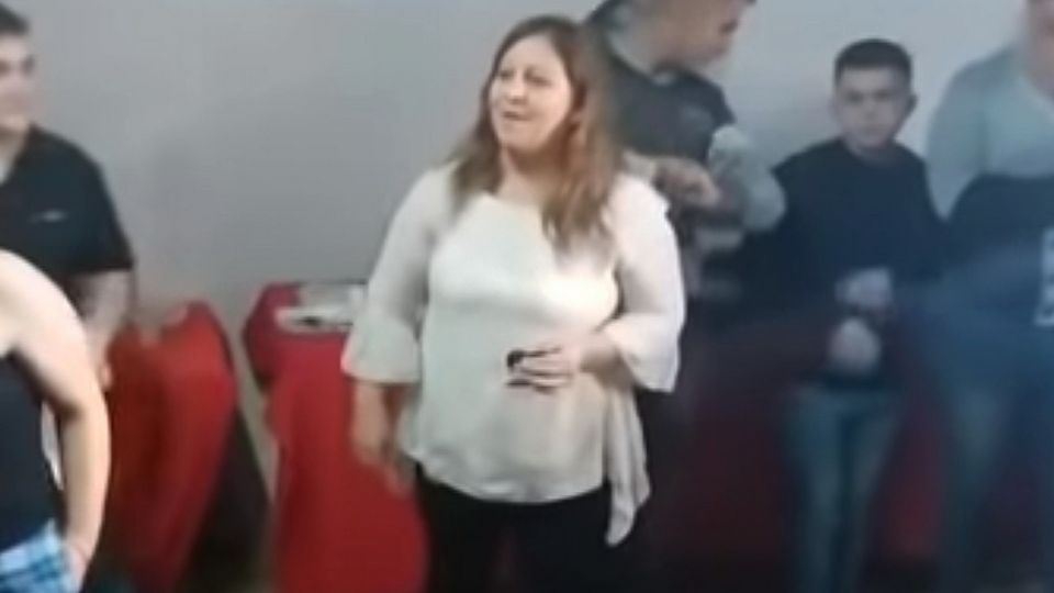 Por su imprudencia, la encargada de Relaciones Institucionales con la Comunidad del municipio mendocino de La Paz tuvo que renunciar.