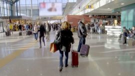 Los viajeros argentinos no tendrán que hacerse PCR ni guardar cuarentena cuando ingresen a España si cumplieron con la vacunación anti Covid reconocida por la Unión Europea.