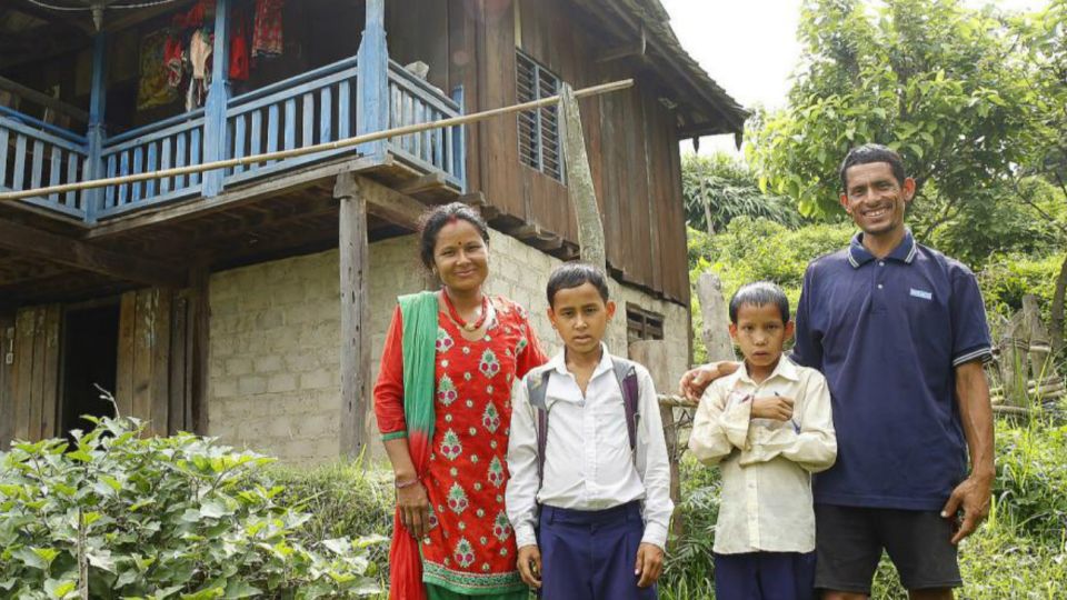 Con el apoyo de un programa de las Naciones Unidas, esta familia nepalesa aumentó sus ingresos