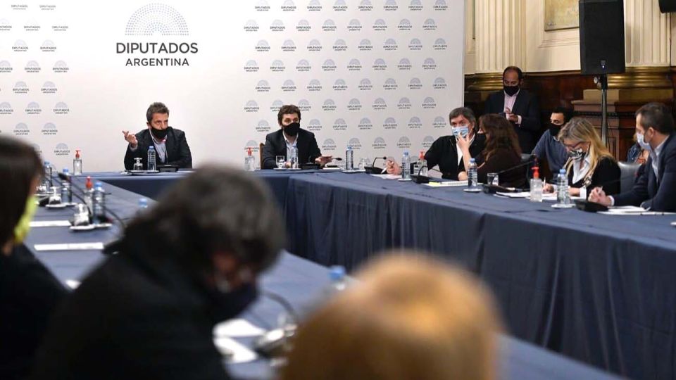 Massa lideró reunión de Labor Parlamentaria y este miércoles habrá sesión virtual