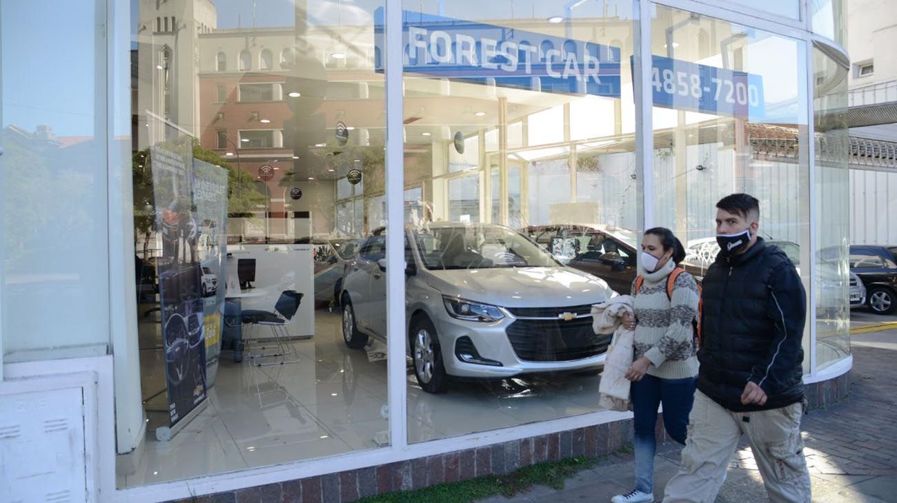 Hoy reabren en la ciudad de Buenos Aires con la flexibilización de la cuarentena locales comerciales de distintos rubros