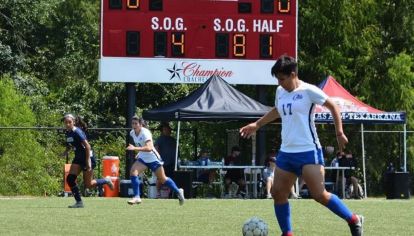 CAMILA SORTEO UN MONTON DE DIFICULTADES PARA PODER VOLVER JUNTO A SU FAMILIA.