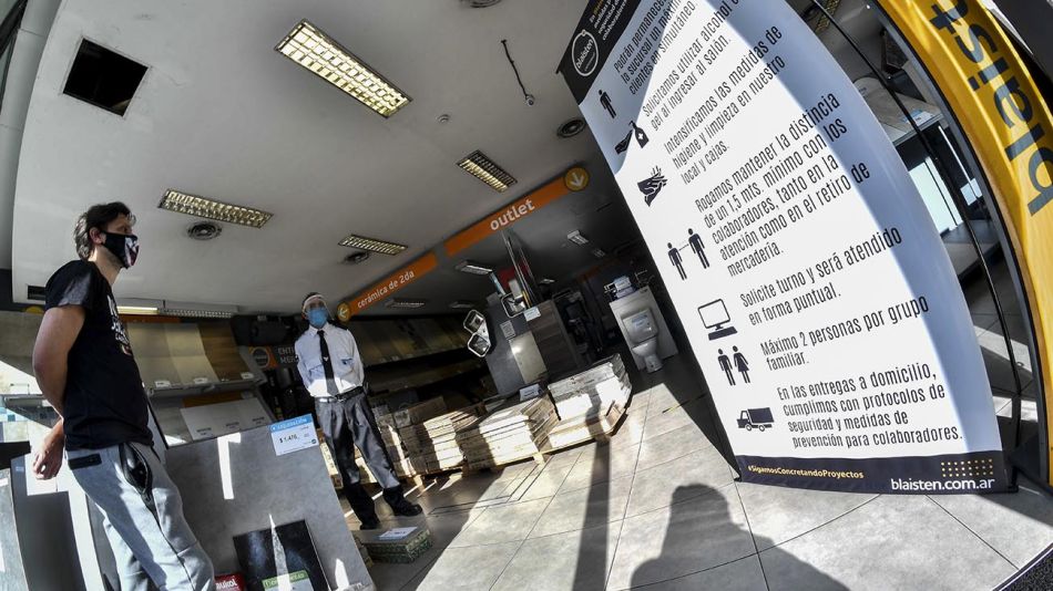 Abrió el 75% de los comercios en segundo día 20200514