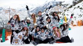 Antes de autorizar los viajes de egresados a Bariloche, las autoridades tomarán al 1° de septiembre como el momento en que se analizará la situación epidemiológica y de salud para dar vía libre al regreso de los chicos.