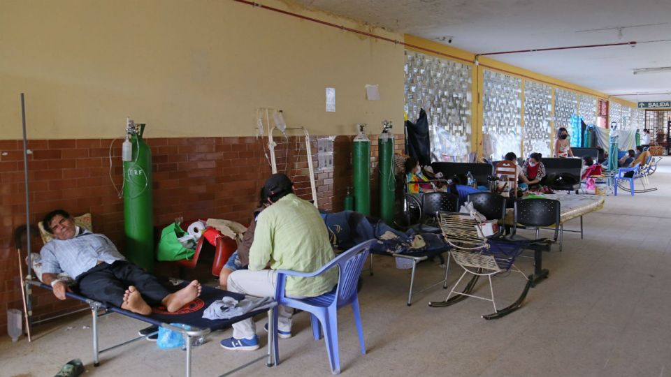 Un precario hospital en Iquitos, una de las ciudades más golpeadas por el virus.