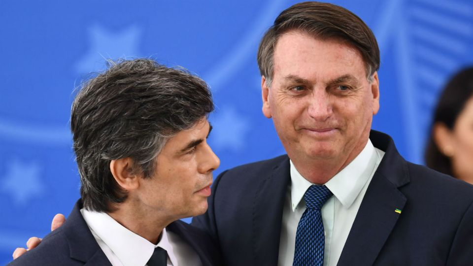 Nelson Teich invocó "incompatibilidades" con el presidente.