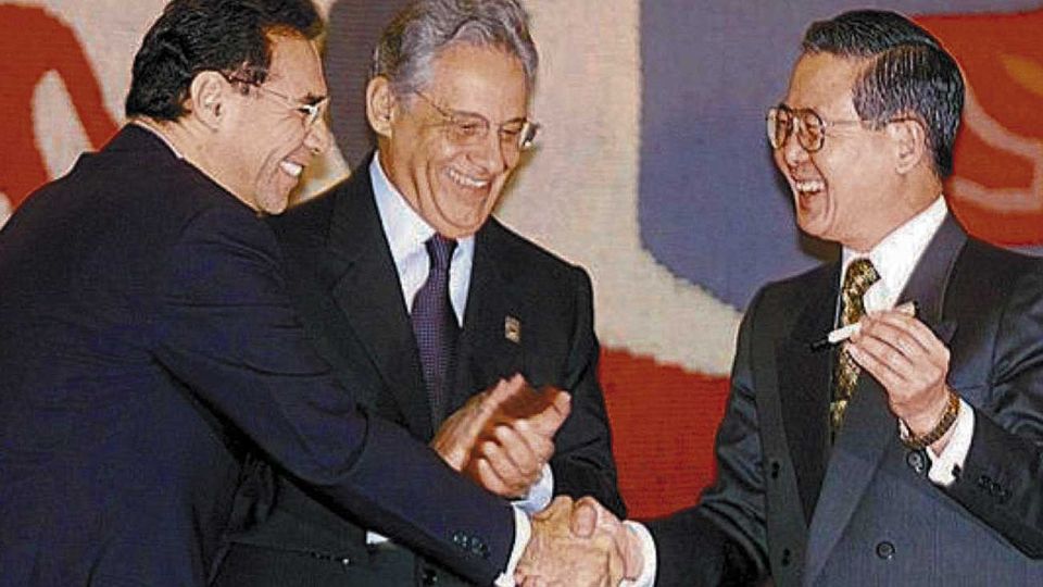 Histórico. Los presidentes de Ecuador, Jamil Nahuad, y de Perú, Alberto Fujimori, ponen fin a un conflicto de 170 años.