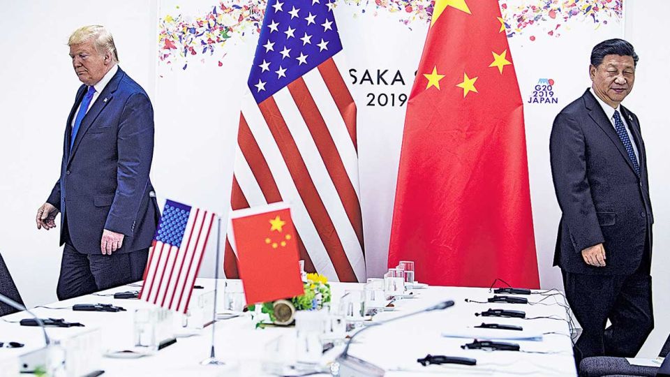 Lejos. Donald Trump elogió a Xi Jinping pero anunció que cortaba todo vínculo. Lo acusa de ocultar el origen del coronavirus.