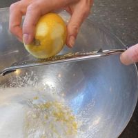 Máxima celebra su cumpleaños dando la receta argentina de alfajores de maizena