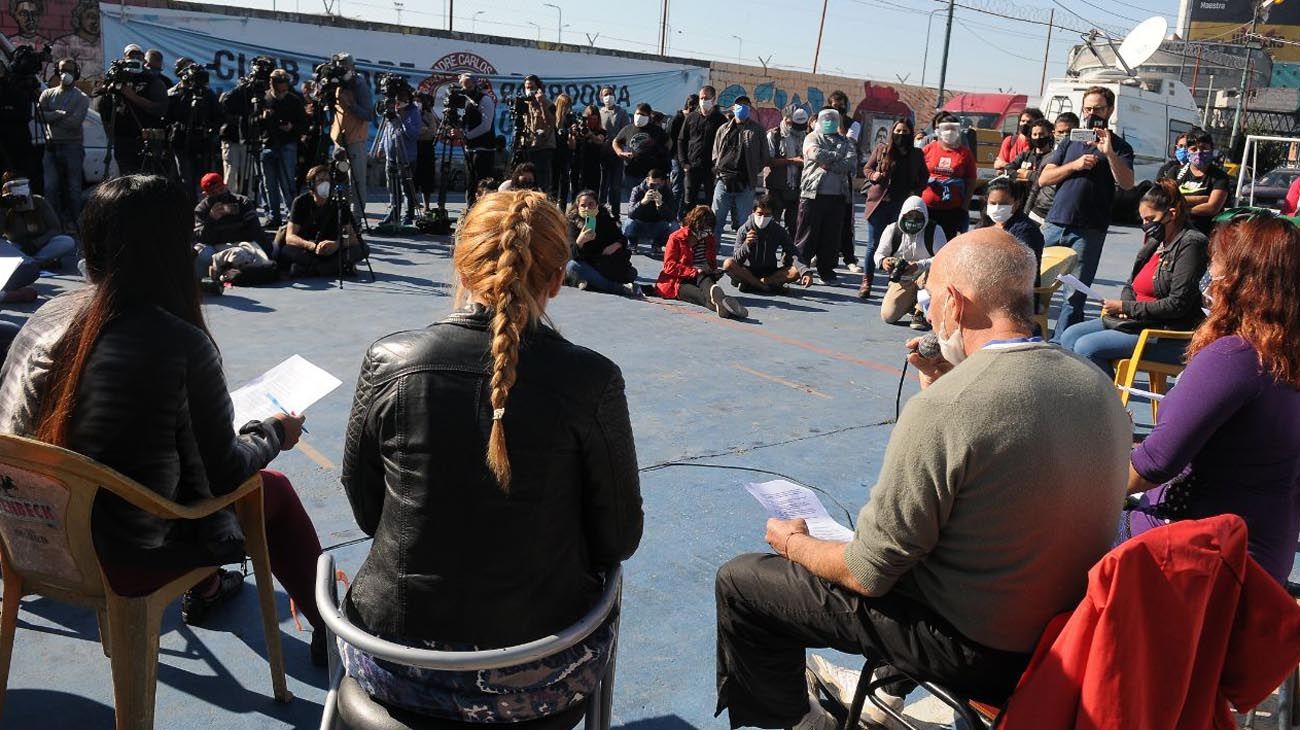 EN LA PARROQUIA CRISTO OBRERO, ANTE EL ABANDONO DEL GOBIERNO DE LA CIUDAD PEDIMOS LA INTERVENCIóN DEL ESTADO NACIONAL PARA FRENAR LA CURVA EXPONENCIAL QUE SE ESTá PRODUCIENDO EN EL BARRIO PADRE MUGICA