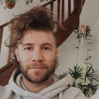 Nicolás "Tacho" Riera se cortó el pelo y se comparó con una planta