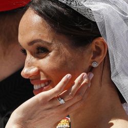 Los pendientes elegidos para el día de su boda.