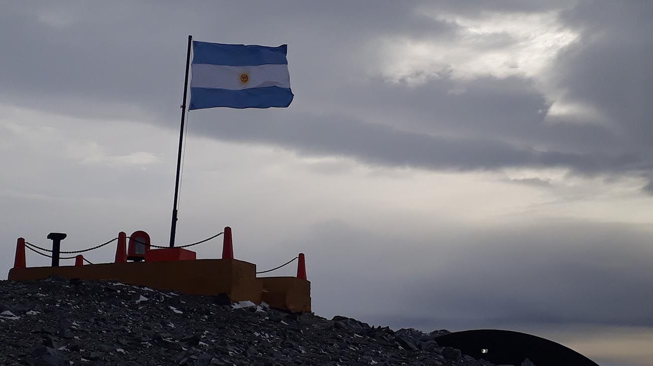 Escuela en la Antártida,Base Antartica Esperanza