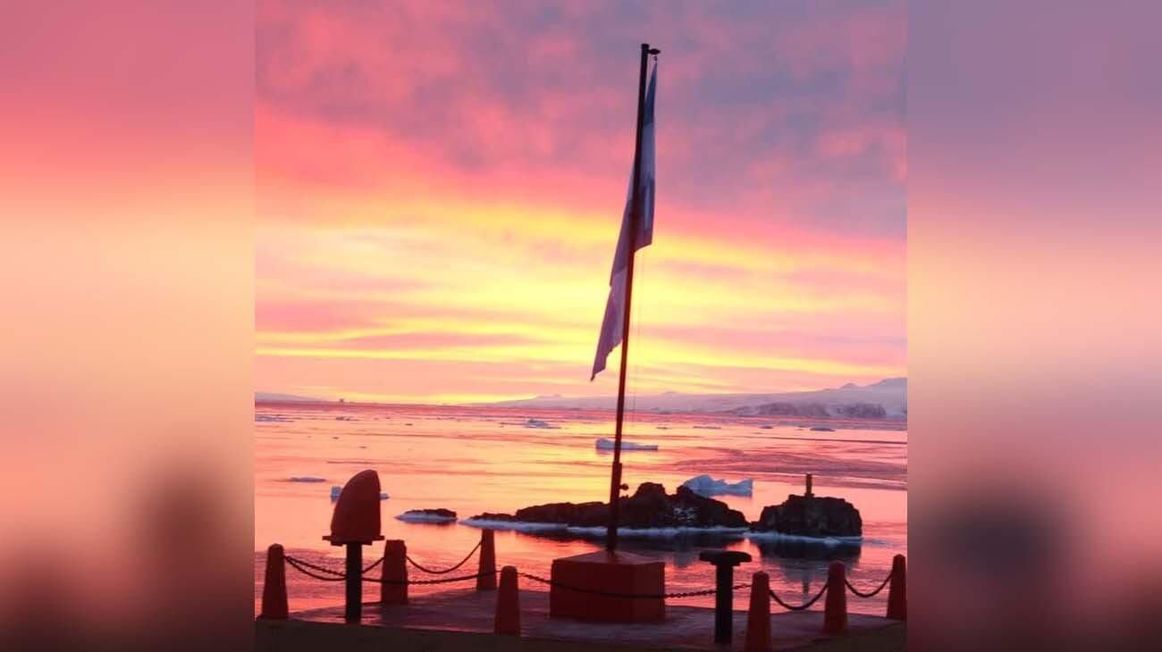 Escuela en la Antártida,Base Antartica Esperanza