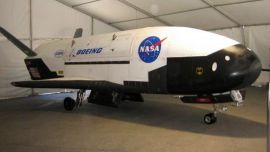 El X-37B puede realizar vuelos extremadamente largos gracias al aprovechamiento de la energía solar.