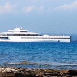 Así es el I-Yacht, el yate que mandó a diseñar Steve Jobs: minimalista pero con lo último en tecnología.