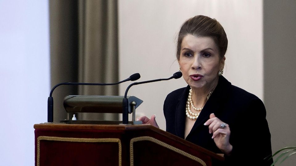 Carmen Reinhart.