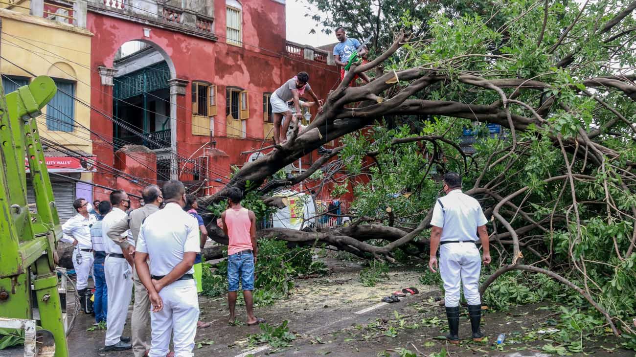 Ciclón tropical azota la India y Bangladesh en medio de la pandemia por coronavirus