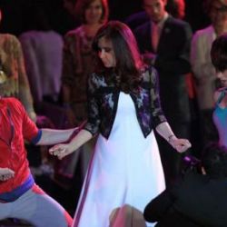 Cristina Kirchner bailando. | Foto:Cedoc