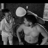 Por primera vez Ricardo Arjona mostró a sus hijos varones