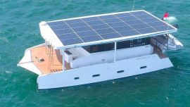 El Aquanima 40, presentado en Bali, Indonesia, es un yate de cuatro cabinas y con capacidad para ocho pasajeros.