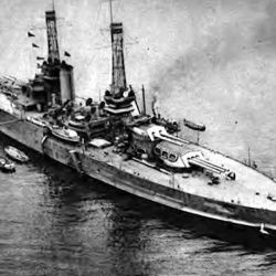 El USS Nevada fue encontrado por drones submarinos a 120 kilómetros de Pearl Parbor y 4.690 m de profundidad.