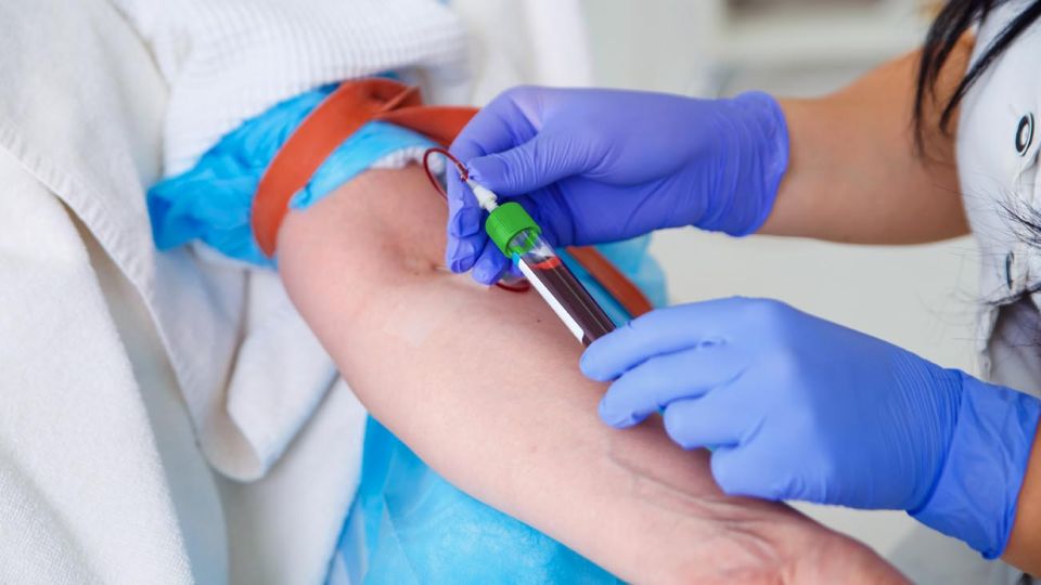 Los cáncer de sangre se dividen en leucemias, linfomas y mielomas.