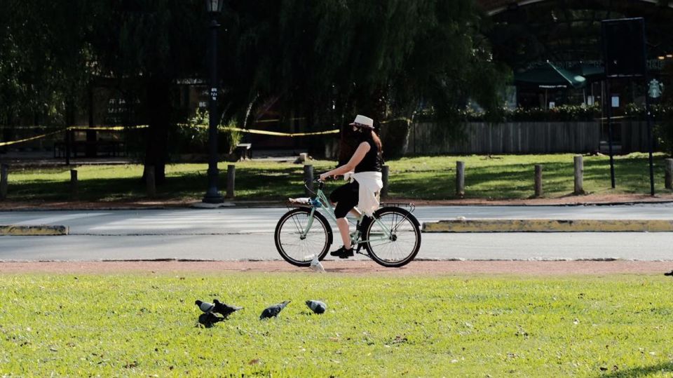 GENTE HACIENDO ACTIVIDAD FíSICA EN PARQUES 20200529