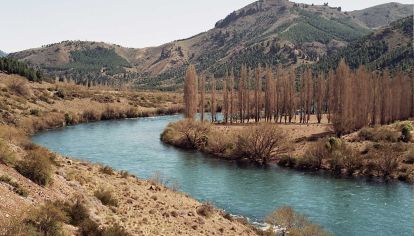 Este fin de semana crecerá el nivel del río Limay aguas abajo de las presas porque, al acercarse el invierno, hay una mayor demanda de energía eléctrica.